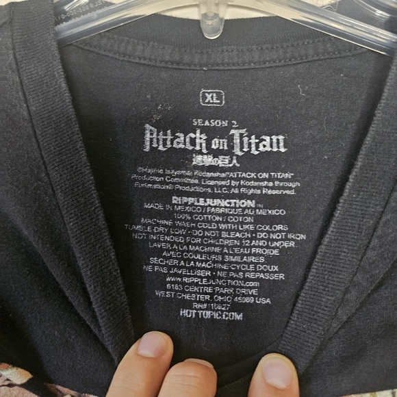 Attack on Titan Season 2 Graphic Tee T Shirt Size XL - Picture 6 of 8
